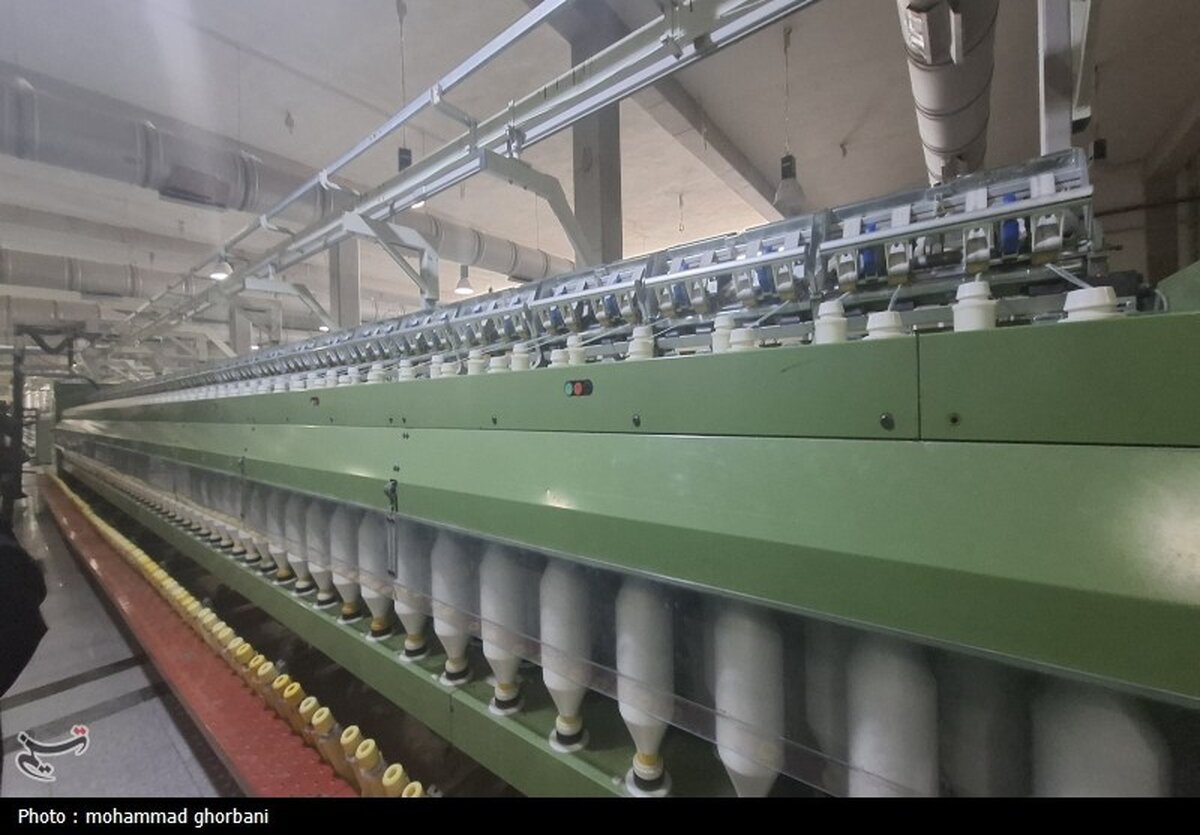 فاجعه در راه است: تولیدکنندگان نساجی برای بقا با هم می‌جنگند!