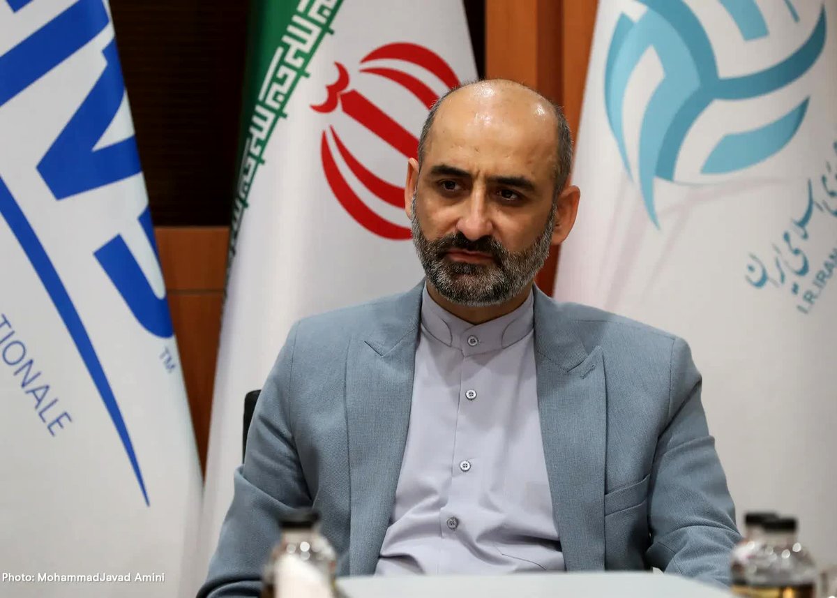 "من زیر پرچم کسی نمی‌روم!" تکذیب آتشین استعفا؛ پای موسوی در میان نیست؟