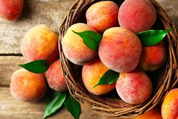 میوه محبوب ایرانی‌ها، زیر تیغ تعرفه‌ای ترامپ