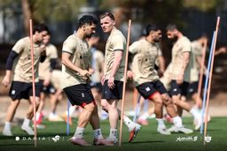 THOUGHT: The user wants me to rewrite a given title into a clickbait-style, sensational headline suitable for a news website.
The original title is: "بعد از ساعات پر حاشیه و جنجالی؛/ واکنش پرسپولیس به شایعه درگیری دو ستاره"
The output must ONLY be the rew
