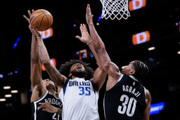 شوک بزرگ در NBA: کومینگا، شب رویایی تری یانگ را با خاک یکسان کرد! پرواز جنون‌آمیز دالاس: از ایندیانا تا فتح سبد بروکلین!