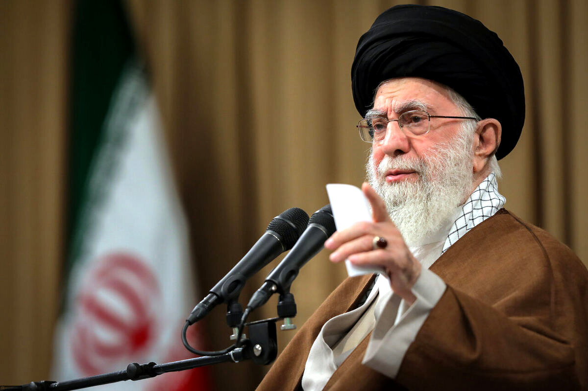 رهبر انقلاب:رژیم صهیونی در زیر ضربات جمهوری اسلامی تقریباً لِه شد