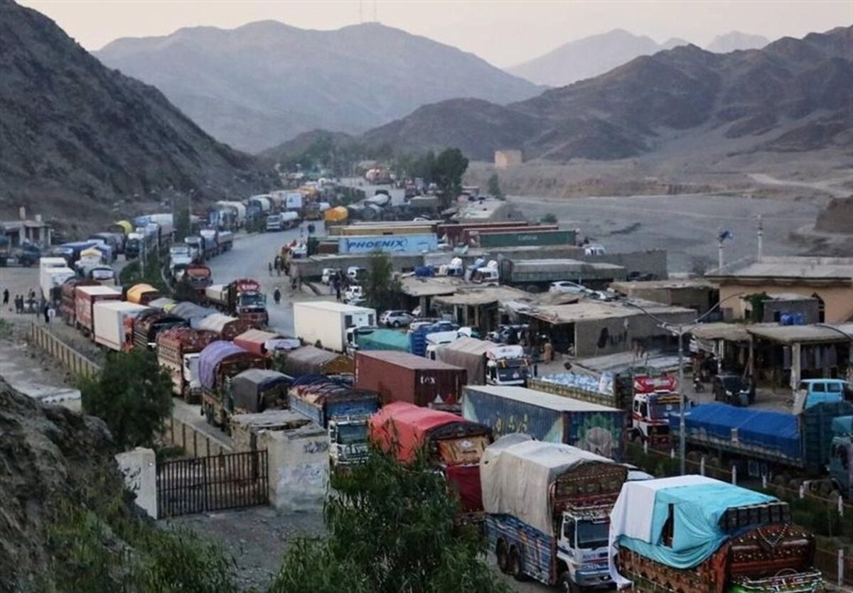 شرط و شروط پاکستان برای کالاهای افغانستان: باج‌خواهی یا راه‌حل؟