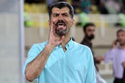 جنجال در بازی نیروی زمینی: سرمربی به شدت از ناظر انتقاد کرد!