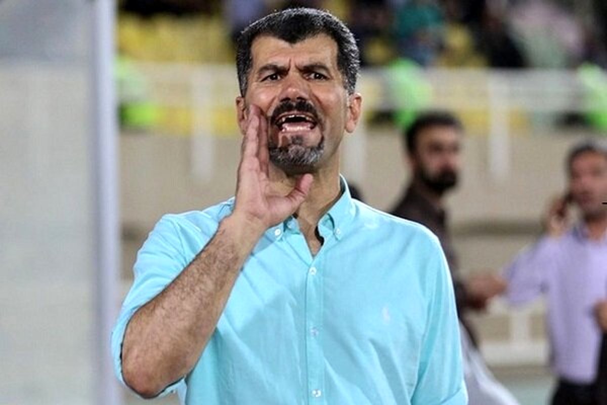جنجال در بازی نیروی زمینی: سرمربی به شدت از ناظر انتقاد کرد!