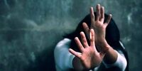 آزار شیطانی دختر جوان با وعده پوچ