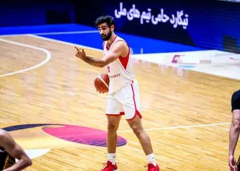 THOUGHT: The user wants me to rewrite a given title into a clickbait-style headline suitable for a news website.
The original title is: "آمار دفاعی عجیب مقابل اردن:/ ارسلان زیر سبد ایران تنها بود!"
I need to make it more sensational, create a sense of urg