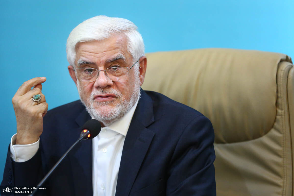 خاطره ناگفته دکتر عارف از همراهی اش با رهبر انقلاب در سفر به بم