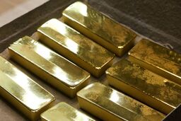 سونامی طلا در راه است؟ نرخ جهانی به مرز بحران رسید!