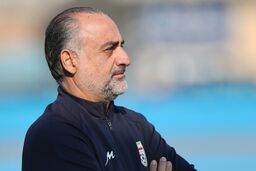 فاجعه بی‌سابقه در فوتبال پایه: سرمربی تیم جوانان با پیامک استعفا داد! پشت پرده فقر، بی‌کفایتی و آینده مبهم ستاره‌ها!