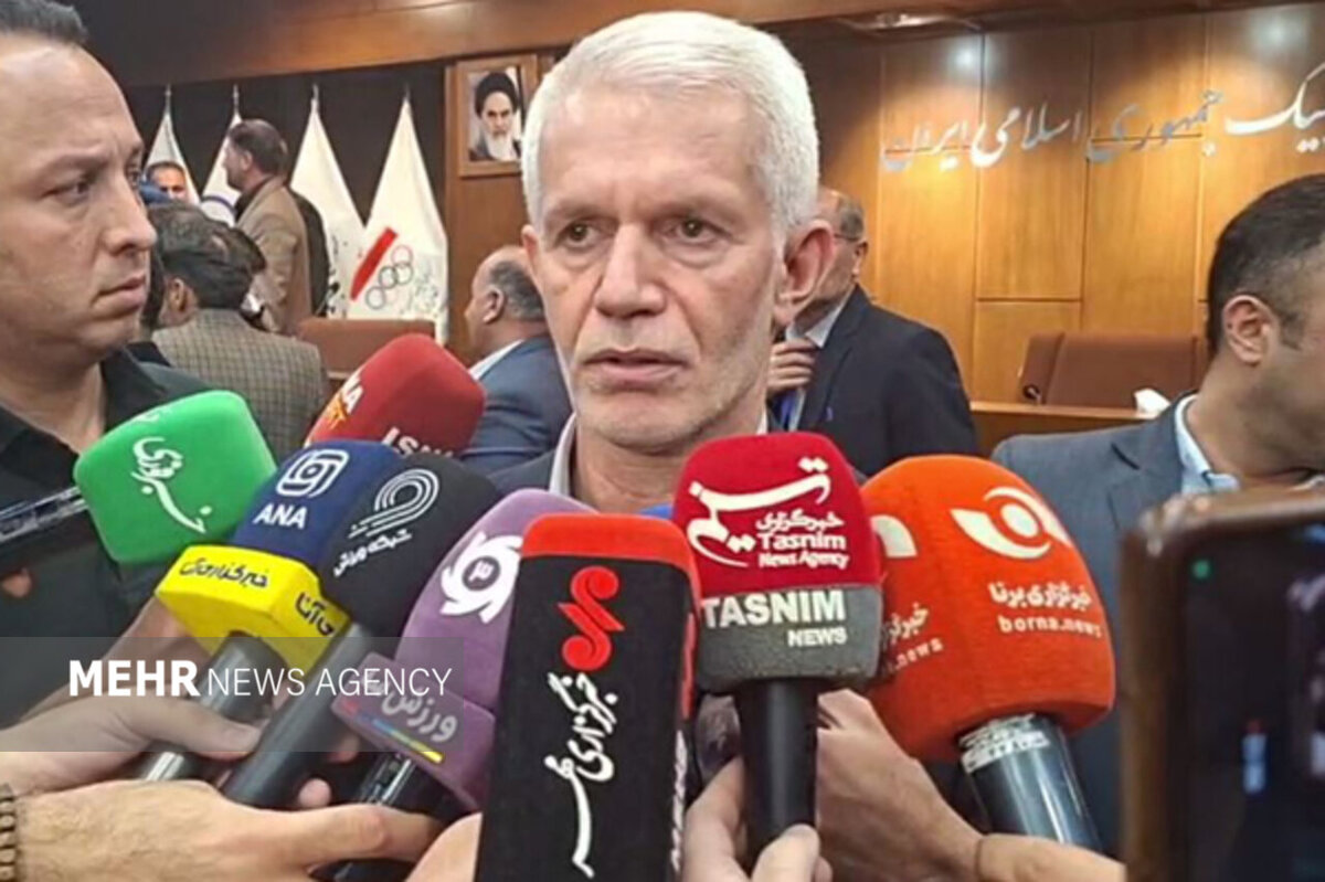 افشاگری اسبقیان: مدرک رئیس بدنسازی زیر سوال، پای ویزای فوتبال در میان!