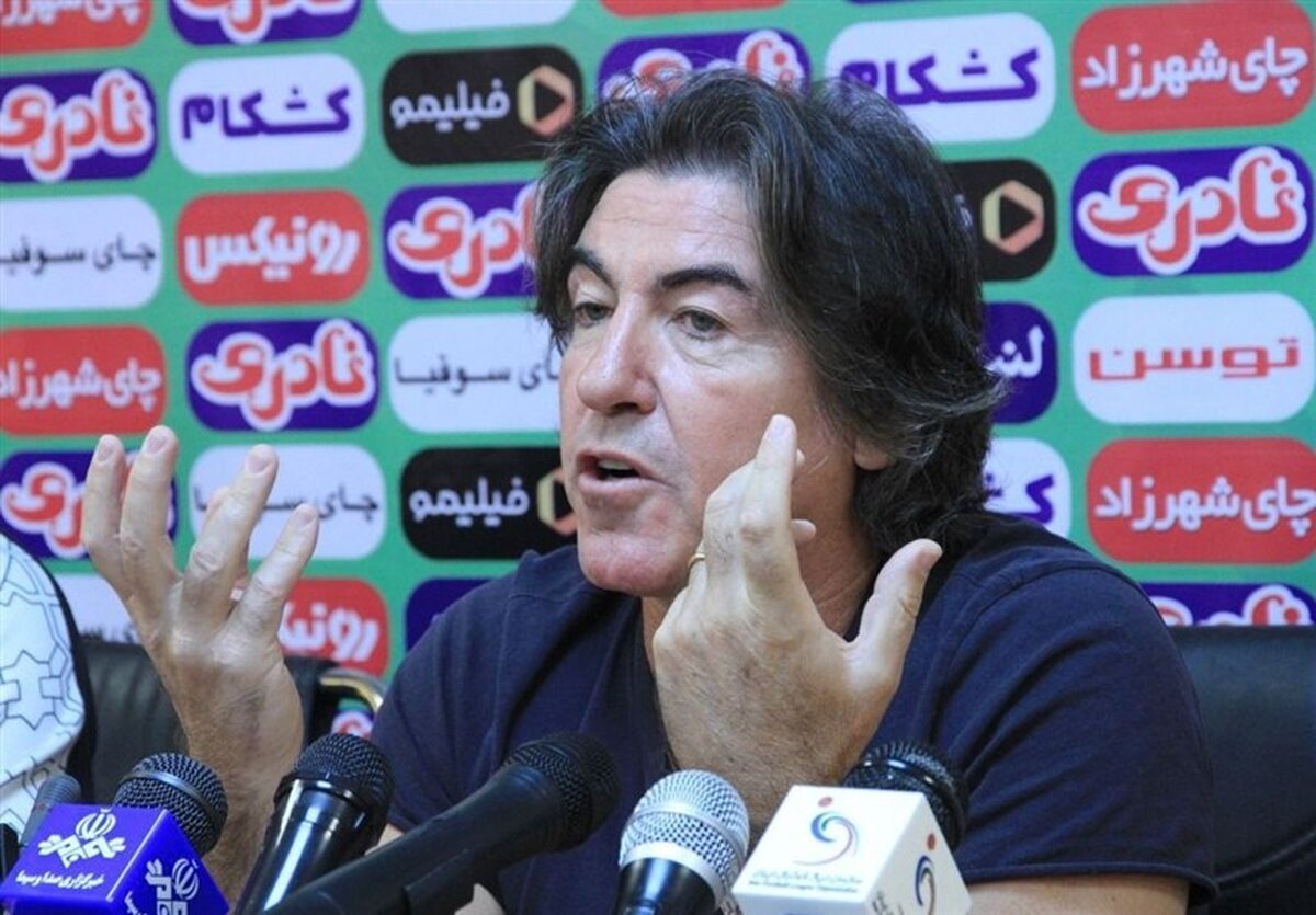ساپینتو: داوری بازی شمس آذر - پرسپولیس "ناراحت‌کننده" بود! تمرکزم فقط روی فولاد است، نه تیمی دیگر!