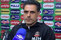 ۲ پنالتی 'رسوا کننده' نادیده گرفته شد! / مربی شمس‌آذر: کفش و جوراب بازیکن ما پاره شد، اما داور ندید!