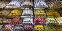 سیل فروش مواد غذایی تاریخ گذشته / گرانی کار دست مردم داد!