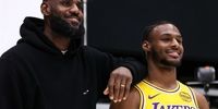 جنجالی‌ترین شب NBA: لبران و پسرش رکورد دست‌نیافتنی مالون را در هم کوبیدند!