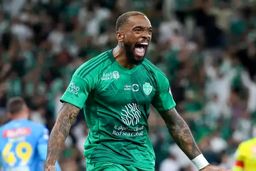 بمب خبری در الاهلی: ستاره انگلیسی، ایوان تونی، عمر السومه را به تاریخ سپرد!