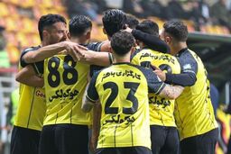 سپاهان ۱-۱ گل‌گهر؛ خودکشی طلایی‌پوشان در آستانه صدرنشینی!