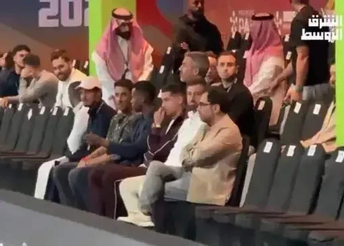 فاش شد: رونالدو در میانه مسابقات پدل، بی‌قرار تماشای بازی النصر! (عکس)