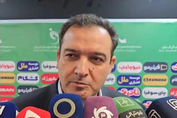 THOUGHT: The user wants me to rewrite a given headline into a "sensational" headline suitable for a news website.
I need to focus on the key elements: "eight finals for historical success", "Gol Gohar", and "referees wronged Gol Gohar".
The output must be
