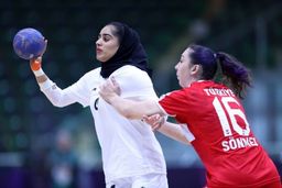 مریخ در ریاض؛ نبرد دختران هندبال برای جام قهرمانی!