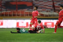 این صحنه را ببینید: پنالتی جنجالی که پرسپولیس را شوکه کرد!