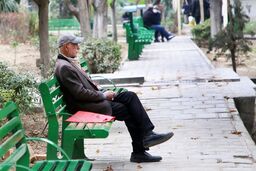 بازنشستگان منتظر واریزی جدید باشند