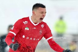 باید ببینید: گل دوم سرگیف، موشکی باورنکردنی که سیرجان را منفجر کرد!