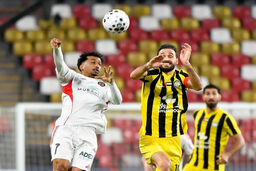 شوک فوتبال آسیا: داور، پیروزی را به الجزیره هدیه داد؛ شهریار و قدوس قربانی نمایش کثیف!