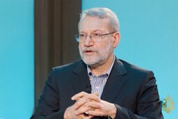 لاریجانی: مذاکره ایران با جهان، اما با "مشت آهنین"!