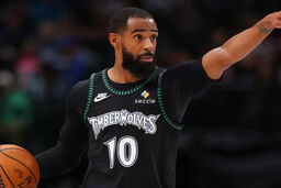 غیرقابل باور: مایک کانلی در ۱۲ روز پیراهن ۳ تیم مطرح NBA را به تن کرد! مینه‌سوتا چطور بازیکنش را فروخت و بلافاصله «ارزان‌تر» خرید؟