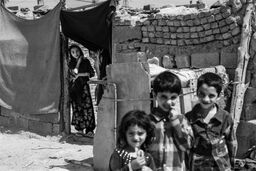 تکان‌دهنده: آیا رفاه دوران پهلوی یک دروغ بزرگ بود؟ آمارها پاسخ می‌دهند!