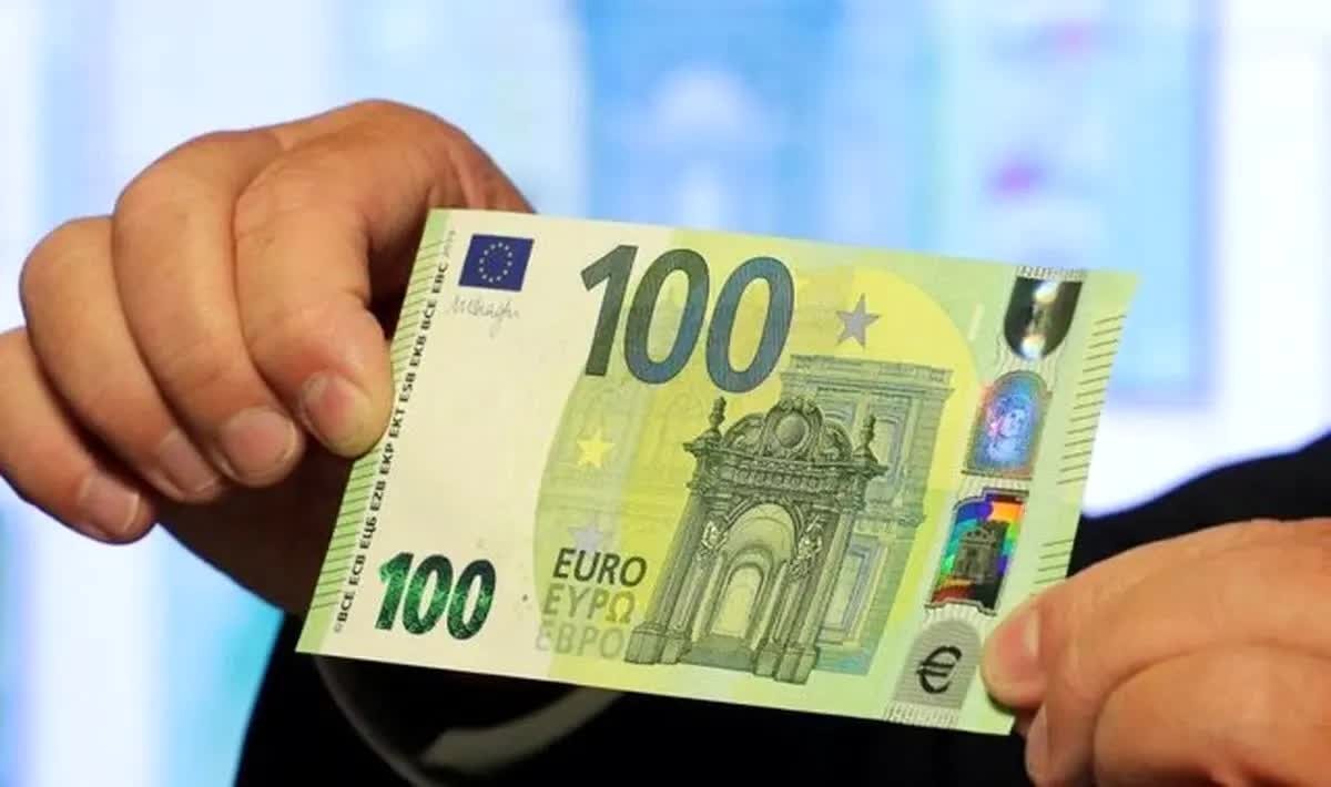 سقوط یورو: دلار می‌تازد، سفرها تعطیل! دروغ بزرگ صرافی‌ها افشا شد!