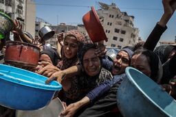 اسرائیل، گرسنگی غزه را تشدید می‌کند؛ پشت پرده کارشکنی در ورود کمک‌ها