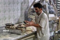شوکه‌کننده: راز «کارت را بده، سؤال نپرس» در نانوایی‌ها فاش شد؛ چگونه سرتان کلاه می‌گذارند؟+ فیلم