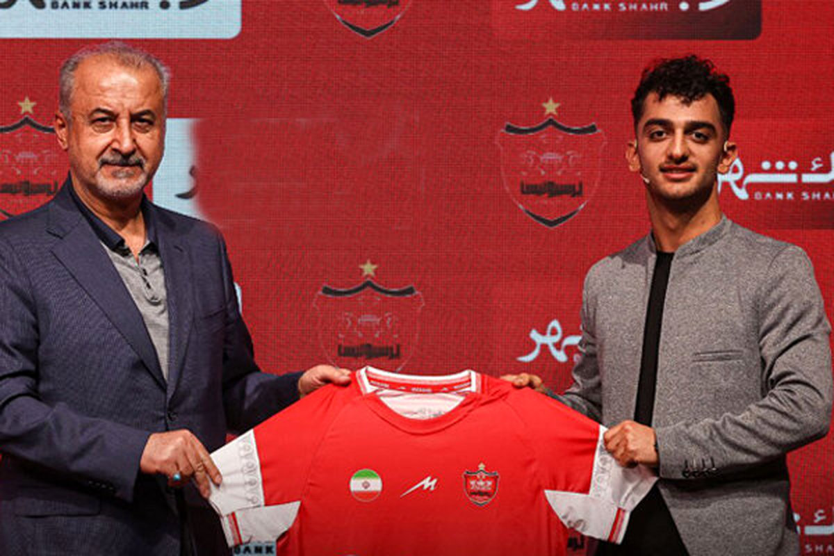 انفجار بمب در پرسپولیس: ستاره رفتنی شد اما استقلال خط قرمز اوست!