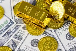 طلا و سکه در دوراهی گرانی یا ارزانی؟