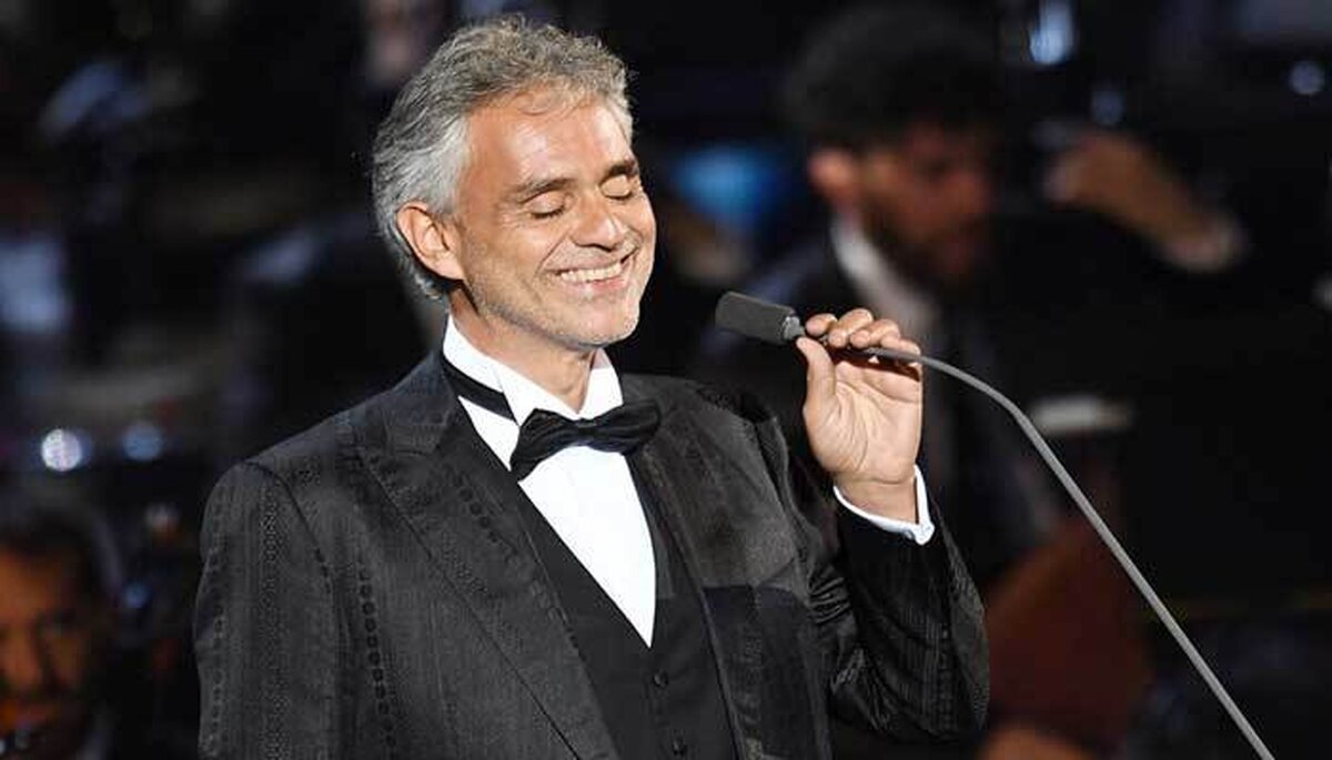 بوچلی جام جهانی را منفجر کرد؛ صدای او در ورزشگاه می‌پیچد!