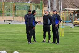 شوک به فوتبال ایران: پرسپولیسی‌ها در کادر فنی ذوب‌آهن (عکس جنجالی)
