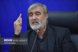 افشاگری جنجالی رئیس کمیسیون امنیت ملی مجلس: ترامپ صلح نوبل را از فیفا ربود!